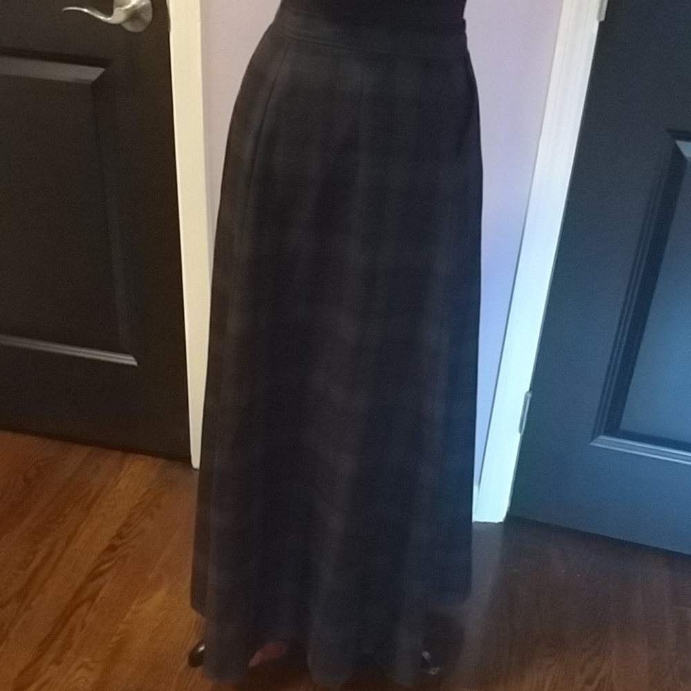 Ralph Lauren wool plaid Maxi skirt with pockets
